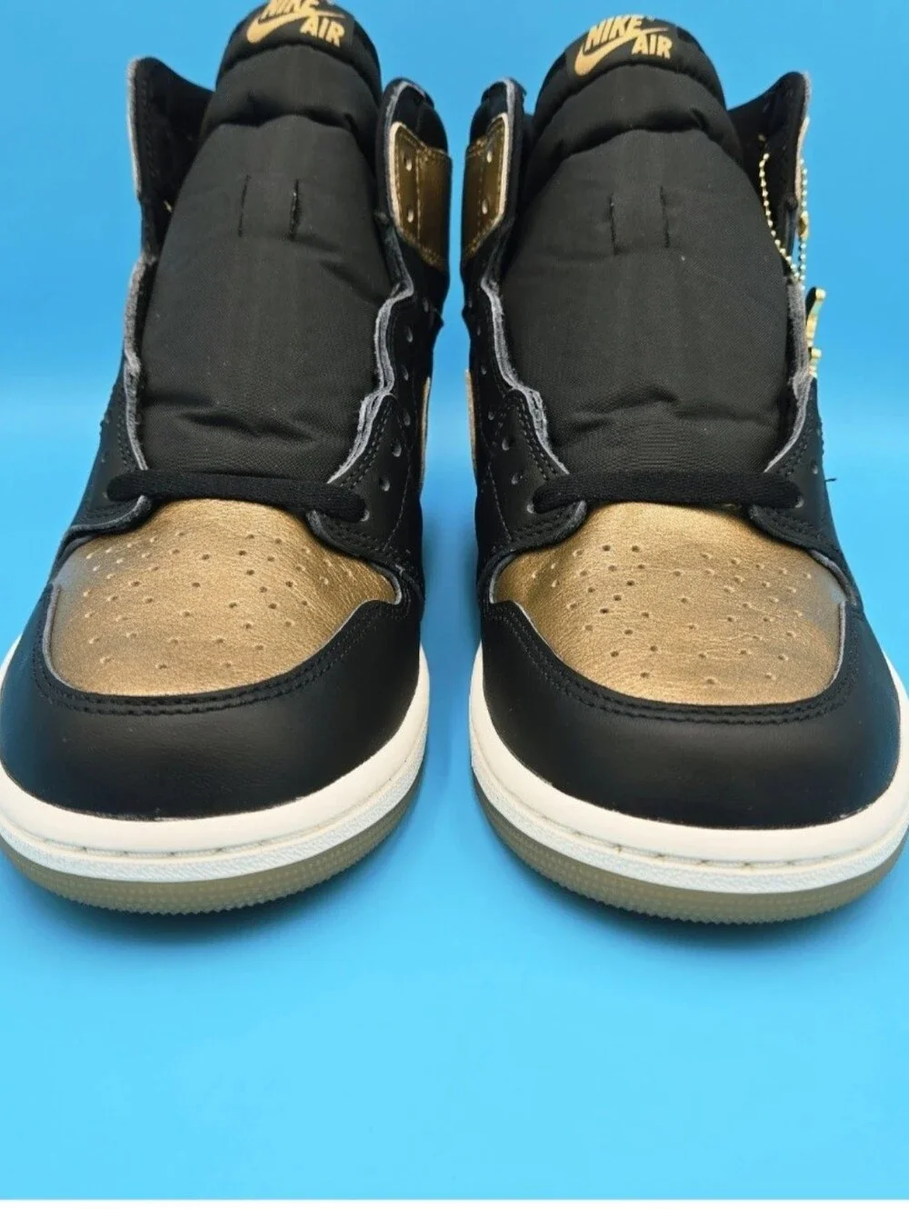 AIR JORDAN 1 RETRO OG High Black/Metallic Gold Size 11.5 Men's DZ5485 071